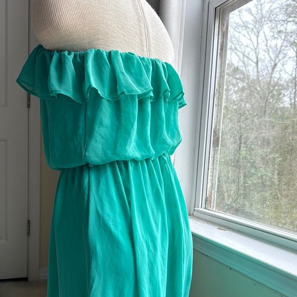 Maxi Dress in Teal - Picture 3 of 4